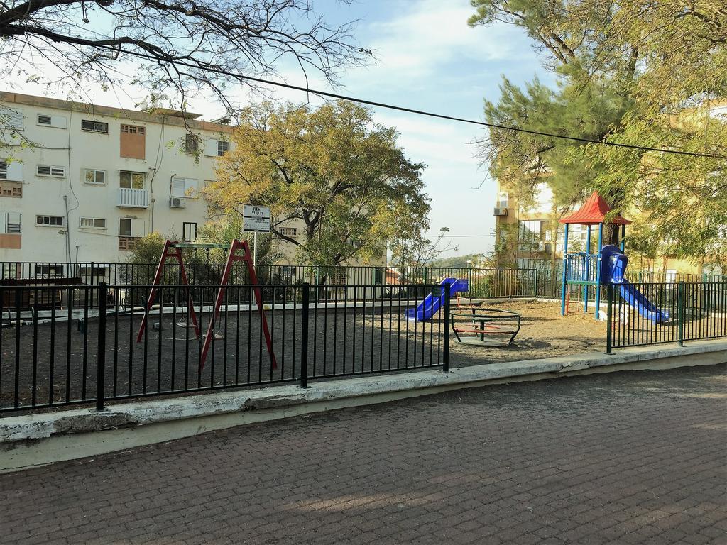 2 Bedroom Apartment In Atlit, Haifa District Esterno foto